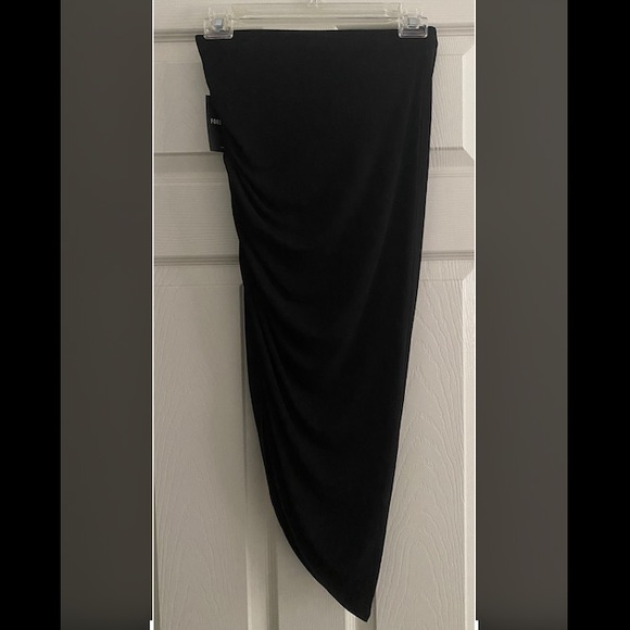 Asymmetrical black skirt sz small - Picture 2 of 3